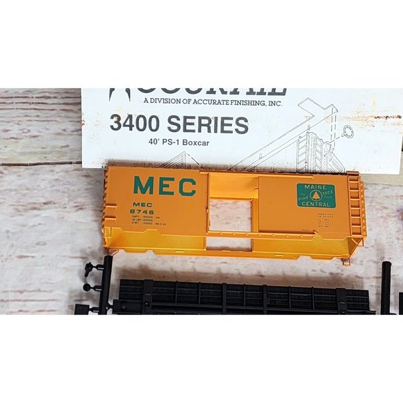 Accurail Made In USA Maine Central 40' Steel Box Car PS-13400 Series Model Train - Picture 5 of 8